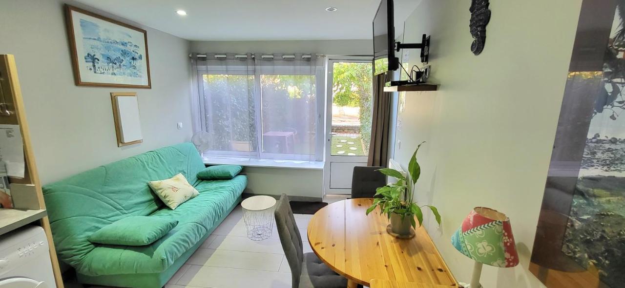 Residences Les Sansonnets "Appartements & Studios" Jonzac Exterior photo