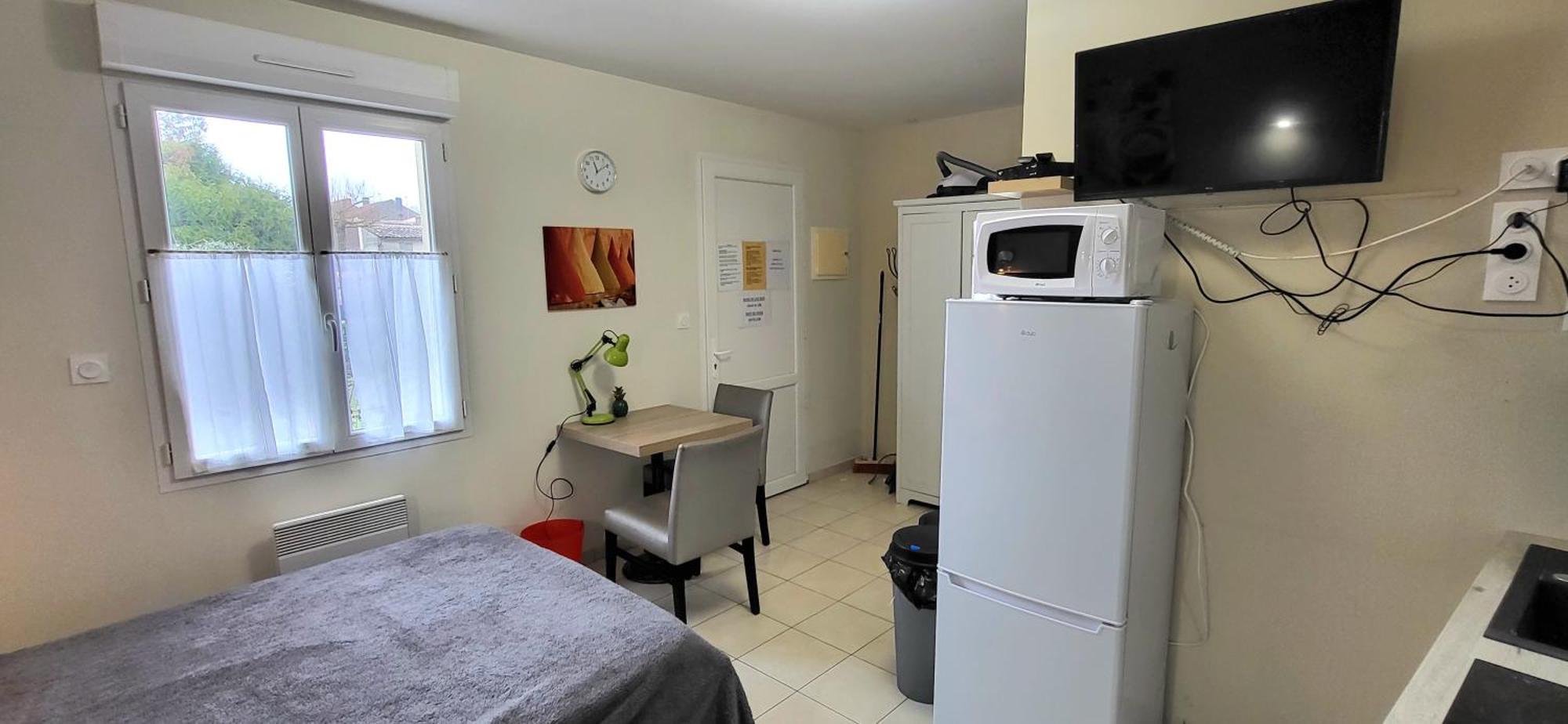 Residences Les Sansonnets "Appartements & Studios" Jonzac Exterior photo