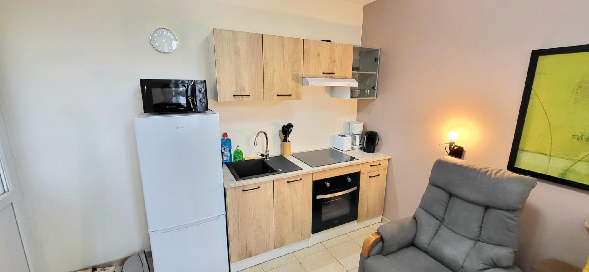 Residences Les Sansonnets "Appartements & Studios" Jonzac Exterior photo